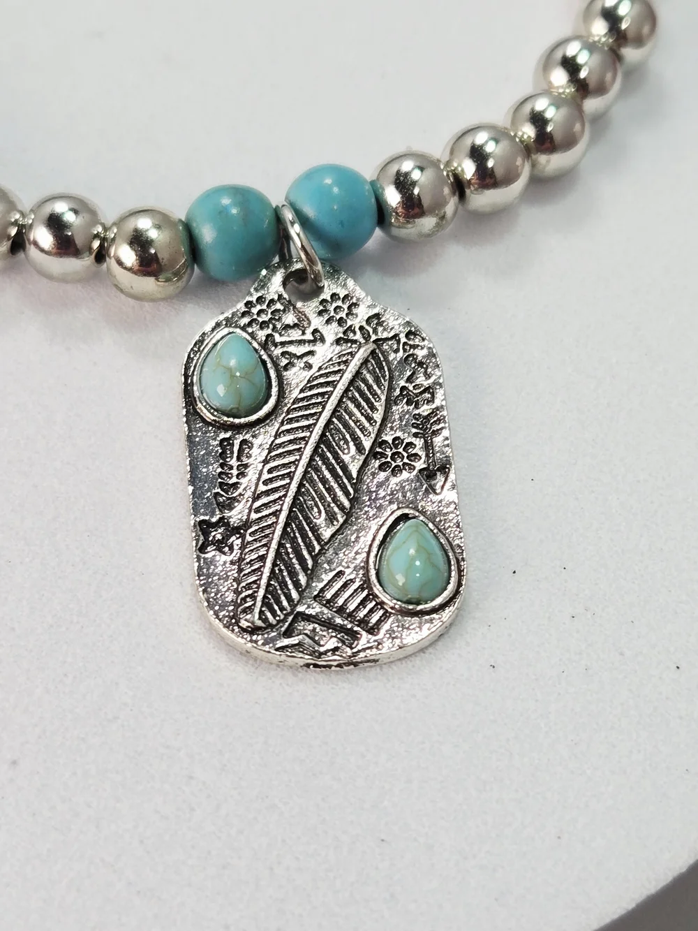 Western Turquoise Medallion Necklace Feather Charm Beaded Silver Desert Glow